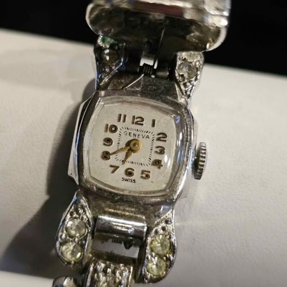 Vintage peek a boo swiss mechanical ladies watch